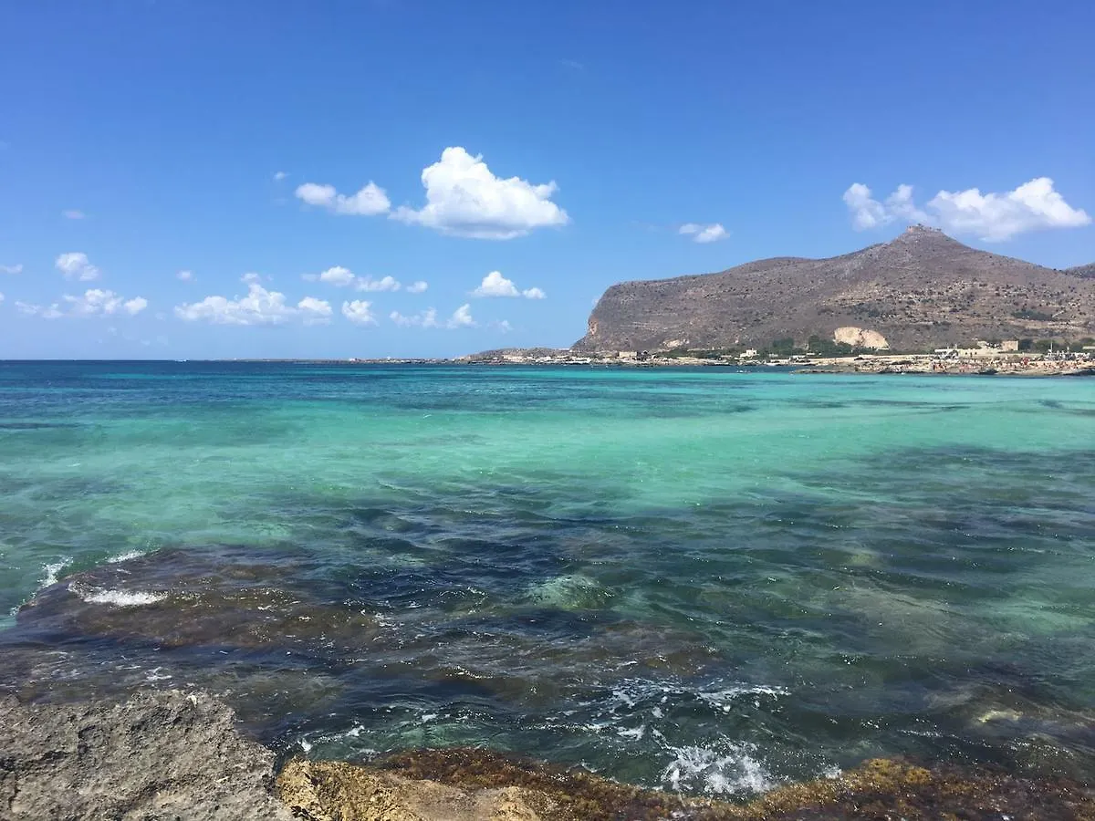 Favignana Margothouse White Blue Arancio Apartment